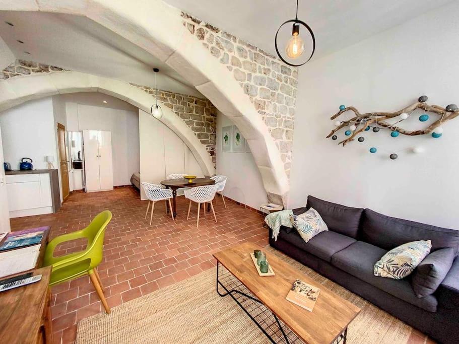 Joli Studio Au Coeur De Grasse - Parking Inclus エクステリア 写真